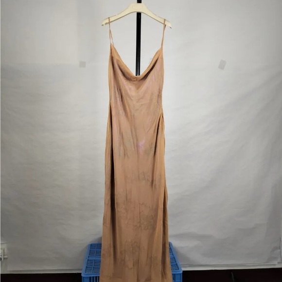 House of CB Gabrielle in Cafe Au Lait Size M - Picture 5 of 7